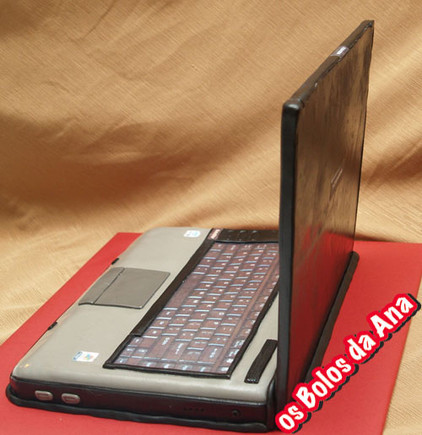 Bolo Computador Portátil Toshiba Satelite A100 - Laptop Cake - Notebook Cake