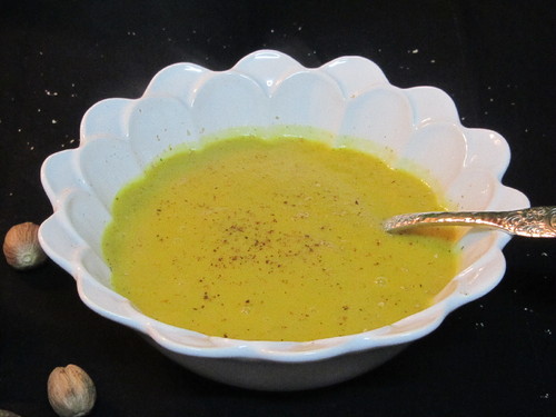Creme de brócolos com noz moscada