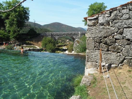 praia-fluvial-de-loriga.jpg