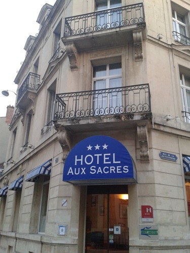 hotel-aux-sacres-reims.jpg