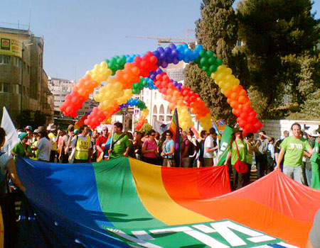 Uma parada...penso que gay...
