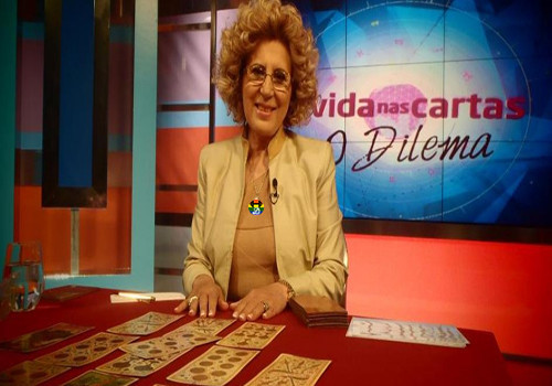 Maria-Helena-Martins-A-Vida-nas-Cartas-1.jpg