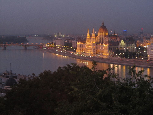 Budapeste - Parlamento avistado do Palácio Real