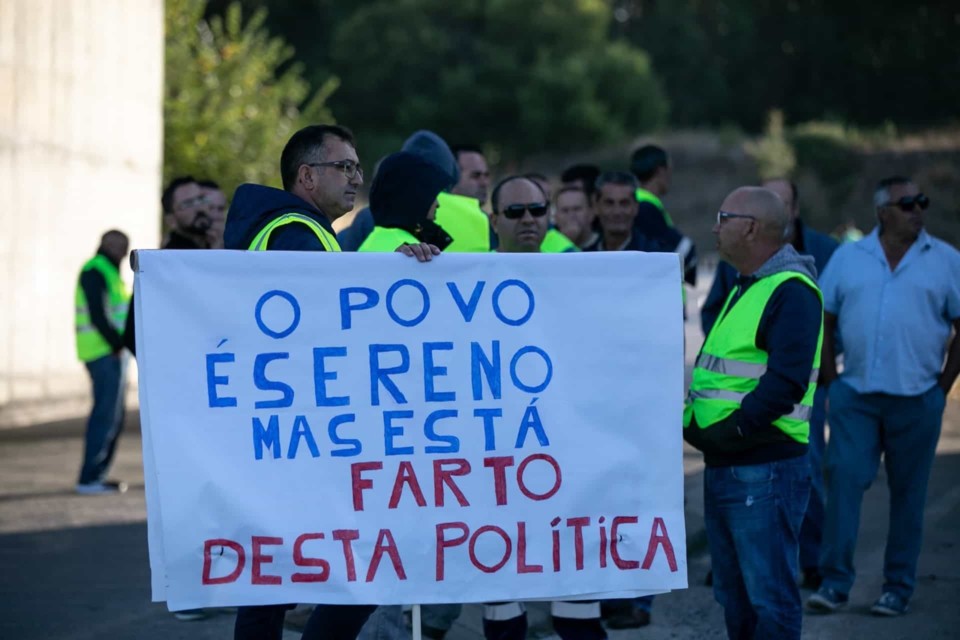 GreveMotoristasAGO2019.jpg GreveMotoristasAGO2019.jpg