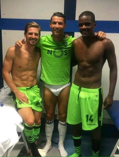 Ronaldo de cuecas.jpg
