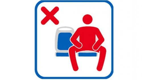 2017-06-09 Metro Madrid piernas abertas.jpg 2017-06-09 Metro Madrid piernas abertas.jpg