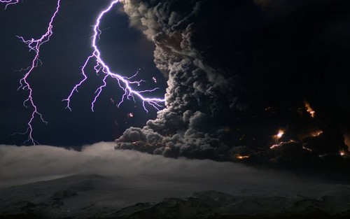 vulcano-ashes.jpg