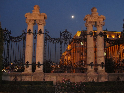 Budapeste: Palácio Real - gradeamento do Escadório Habsburgo