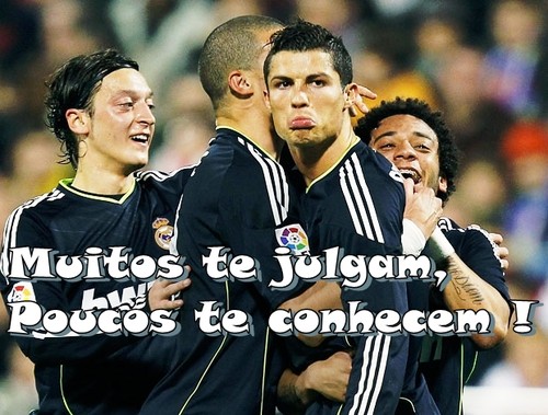 Todos te julgam
