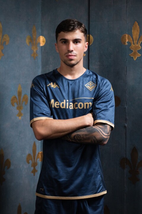 fiorentina-terza-maglia-kappa-4.jpeg