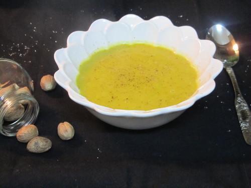 Creme de brócolos com noz moscada