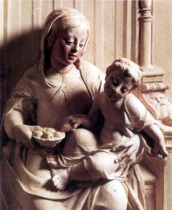 Virgem e o Menino, obra de João de Ruão.jpg