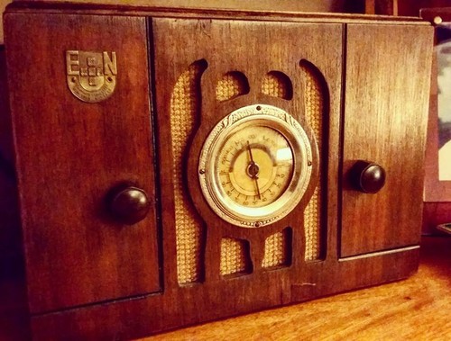 Radio.jpg Radio.jpg
