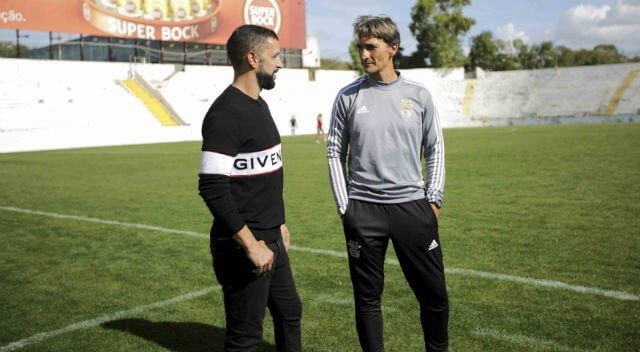 simao-luis-andrade-treino-futebol-feminino-1-thumb simao-luis-andrade-treino-futebol-feminino-1-thumb