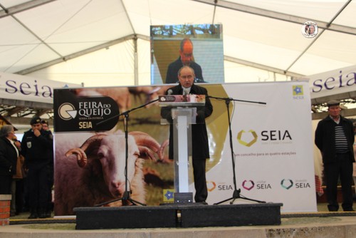 Feira do Queijo em Seia - 25  02  2017 !!! 110.JPG