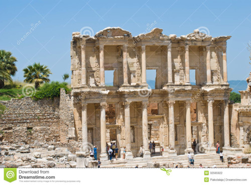 biblioteca-de-celsus-em-ephesus-turquia-32565922.j biblioteca-de-celsus-em-ephesus-turquia-32565922.j