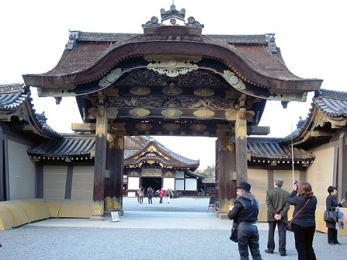 Portão Oriental do Nijo-jo