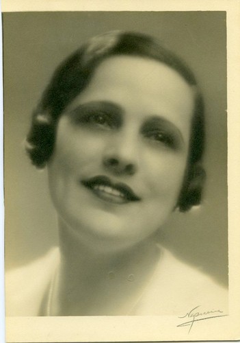 Corina.jpg