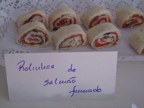 Rolinhos de salmão fumado