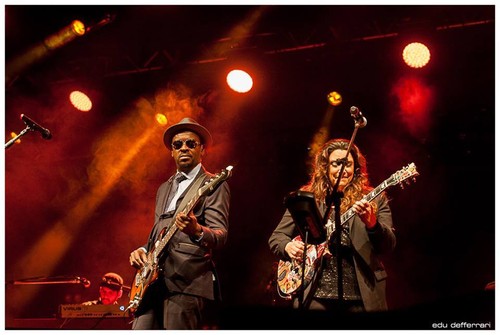 seu jorge e ana carolina ao vivo.jpg