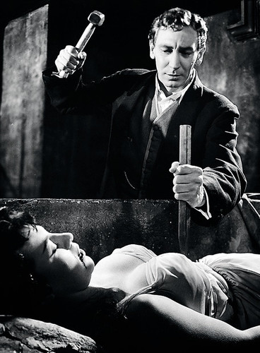 drácula-1958-terense-fisher-corbis.jpg