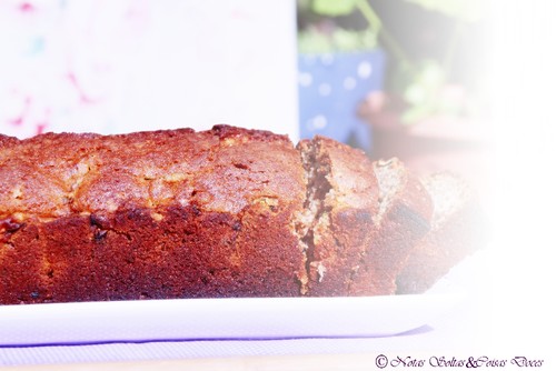 Bolo de courgette e nozes