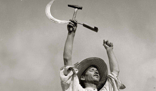 EL MARTILLO Y LA HOZ. Campesino extremeño en el v