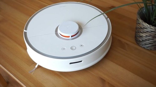 2nd-xiaomi-robot-vacuum-e1509953959407.jpg