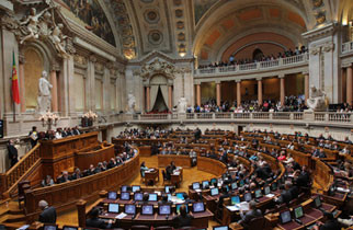 Uma nova distribuição espera a Assembleia da República...
