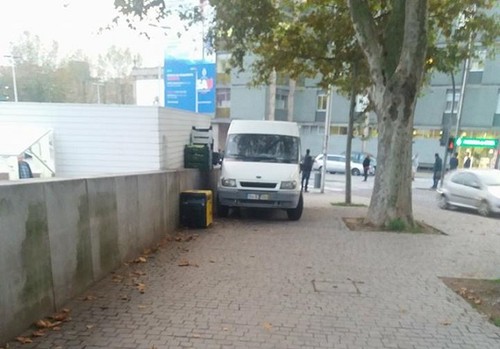 Estação de Metro da Trindade Nov2016 aa.jpg Estação de Metro da Trindade Nov2016 aa.jpg
