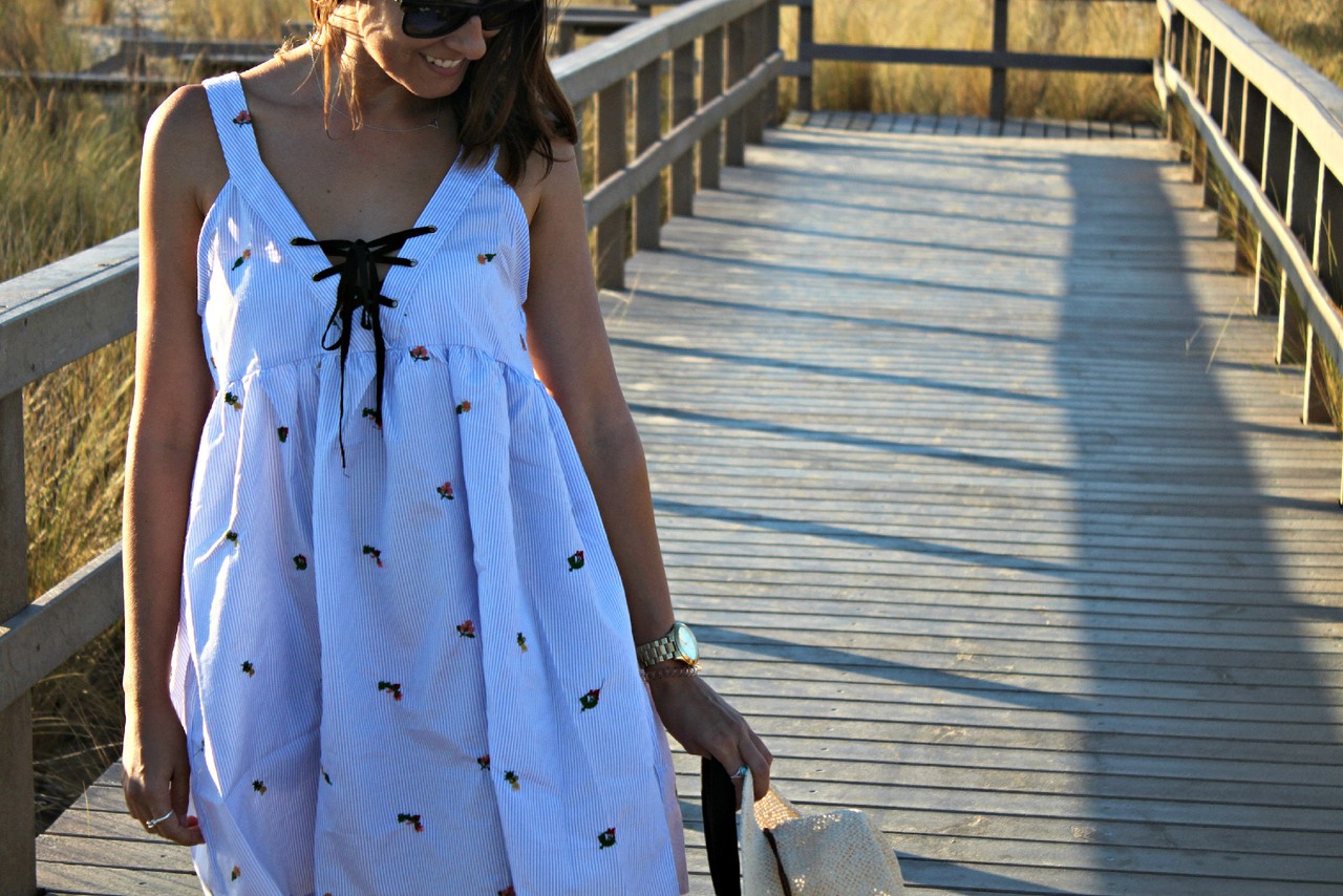 Dress_vestido_blue_azul_leve_decote_laço_cordões