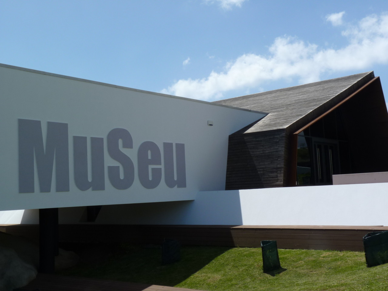 Museu e Auditório das Flores 2.JPG