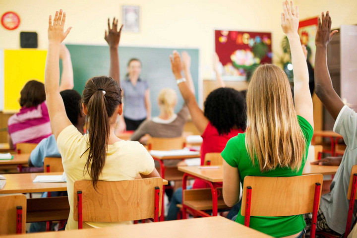 escola.jpg escola.jpg