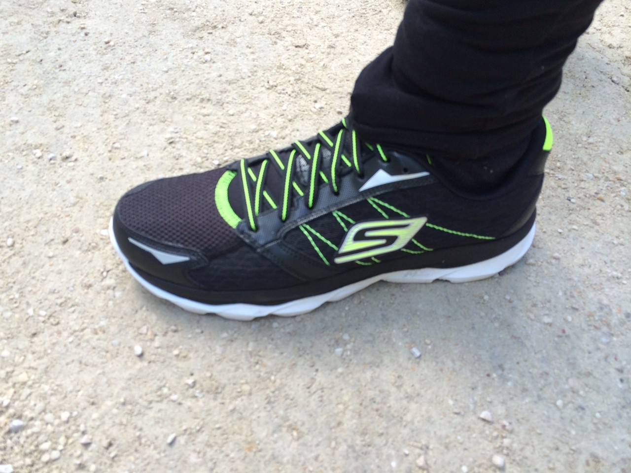 tênis skechers go run ultra r