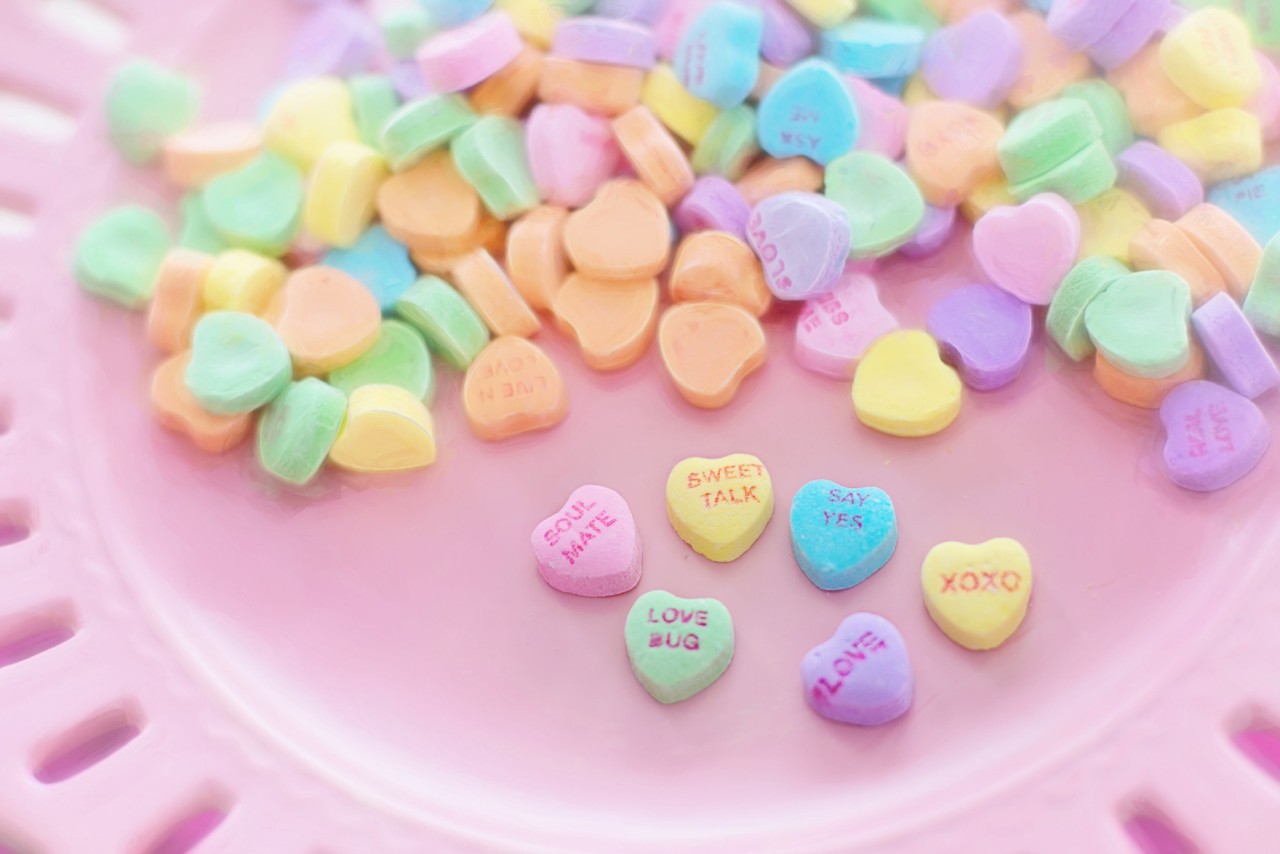 valentine-candy-hearts-conversation-sweet-37532.jp