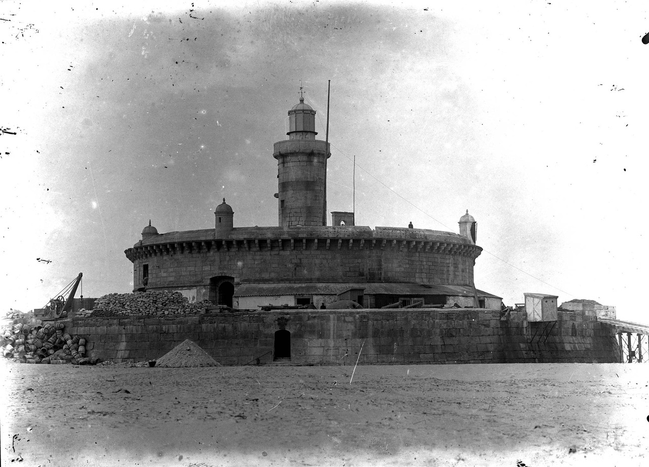 Forte do Bugio, obras de conservação.jpg