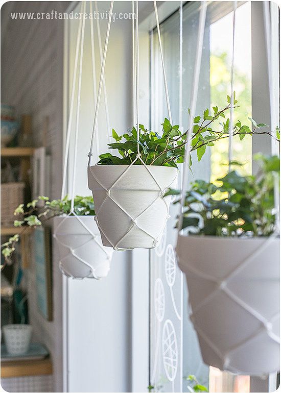 c2bf4a2eff9782b5_haningplanters6.xxxlarge.jpg