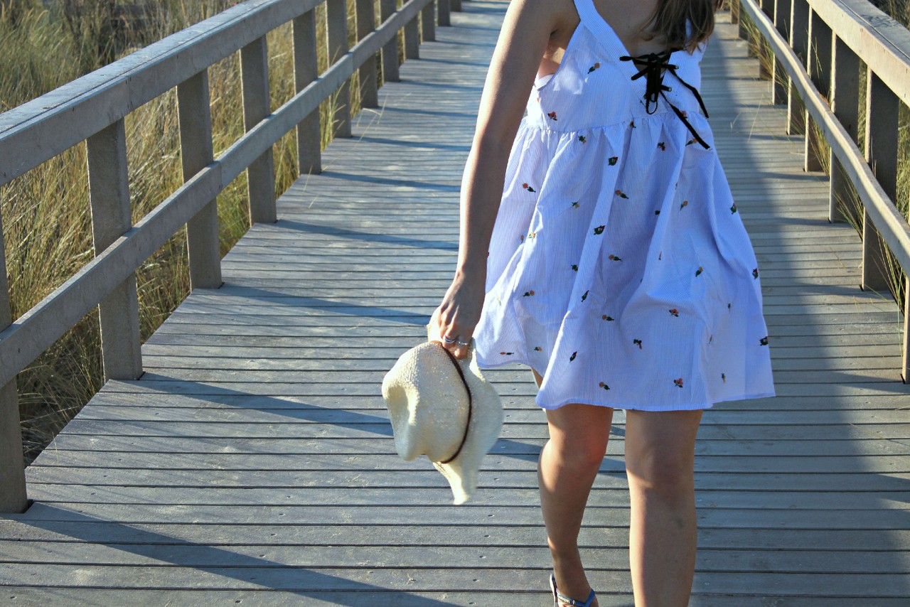 Dress_vestido_blue_azul_leve_decote_laço_cordões