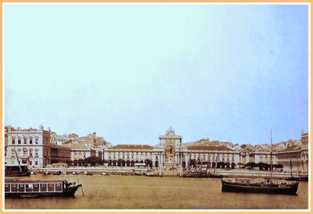 Barcas de Banhos, no Terreiro do Paço, sd, foto d
