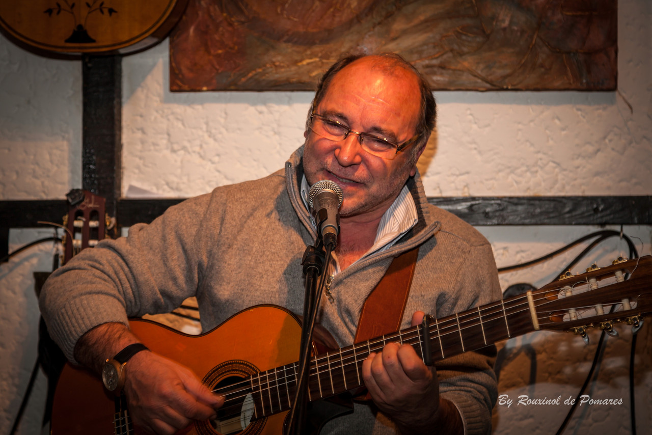 Silvana Peres na Taverna dos Trovadores (002).JPG