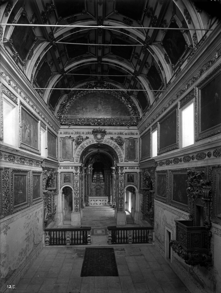 Igreja da Madre de Deus, interior, foto de Alexand