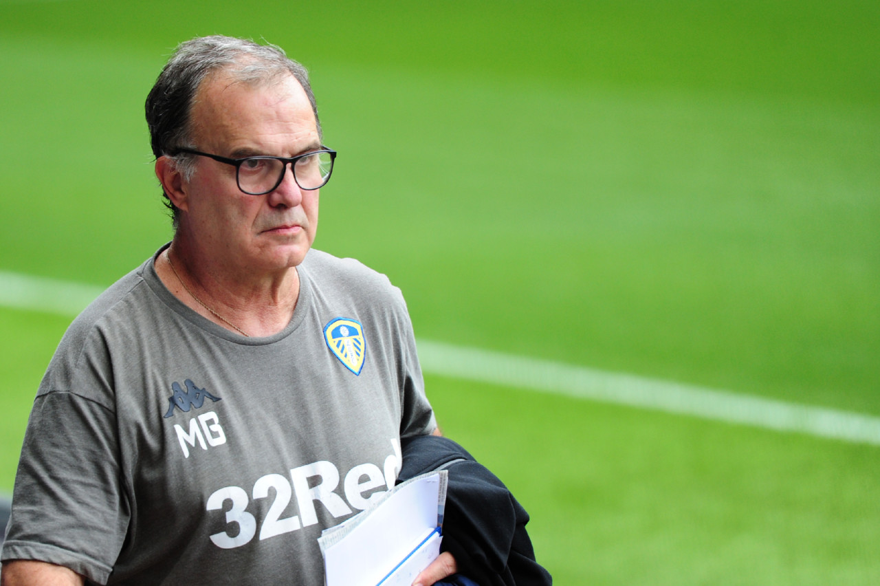 O alvo nas costas de Marcelo Bielsa - É Desporto