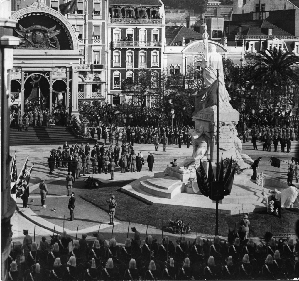 Inauguração do monumento aos Mortos da Grande Gu