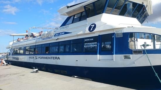 ferry-cala-saona.jpg