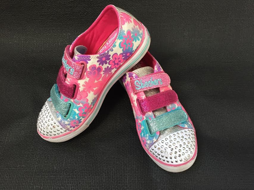 skechers.jpg skechers.jpg