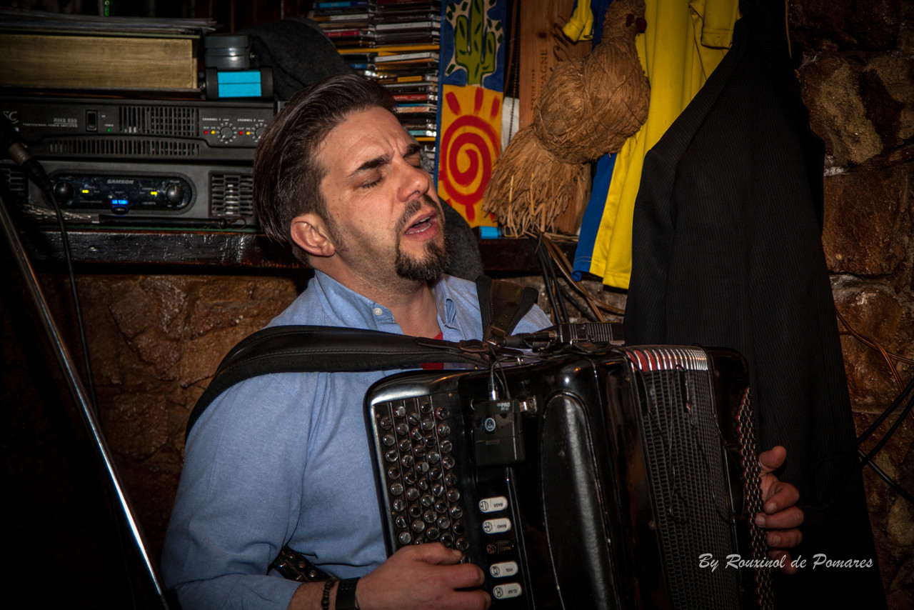 Silvana Peres na Taverna dos Trovadores (004).JPG