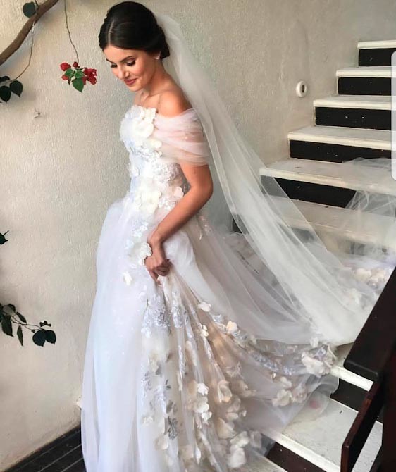 camila-queiroz.jpg