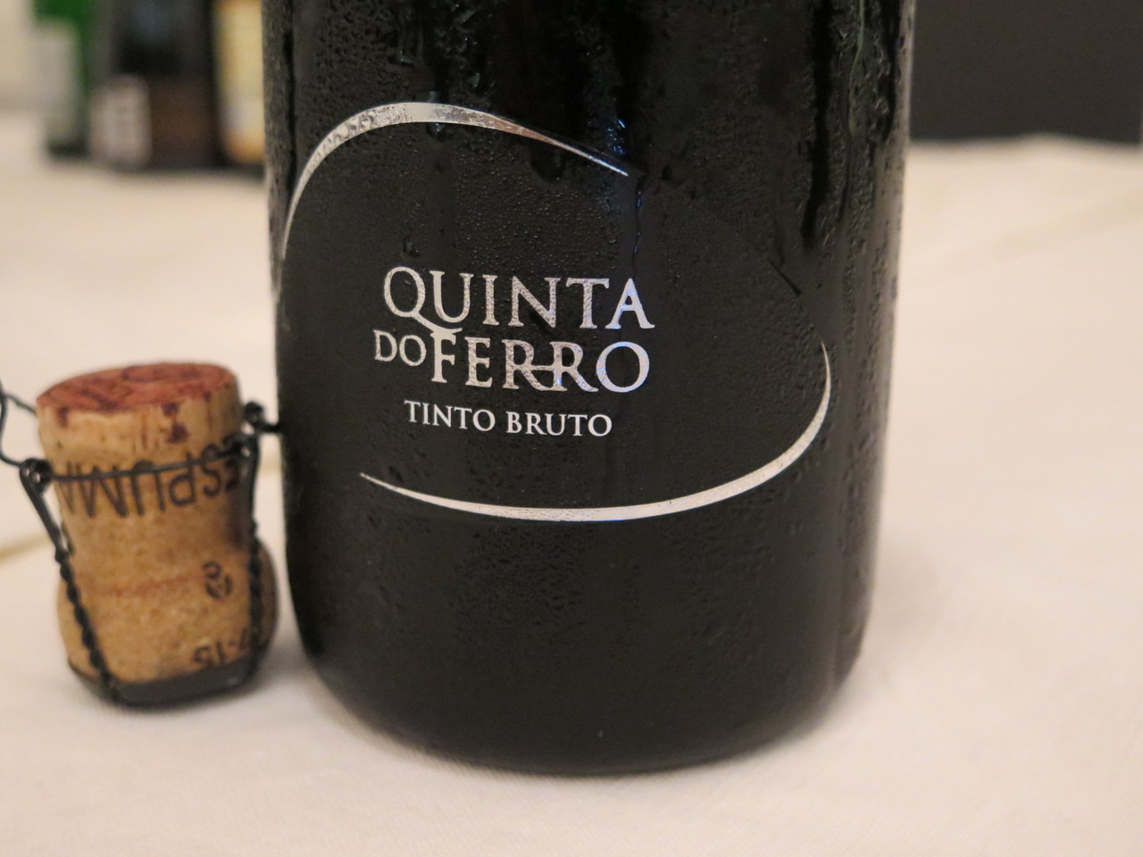 Espumante Quinta do Ferro Tinto Bruto