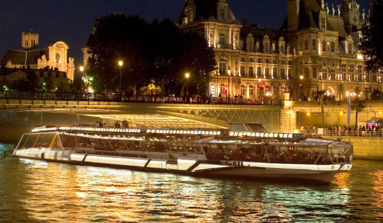 dc_bateaux_mouches_reveillon.jpg