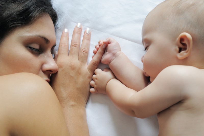 momandbabysleep.jpg